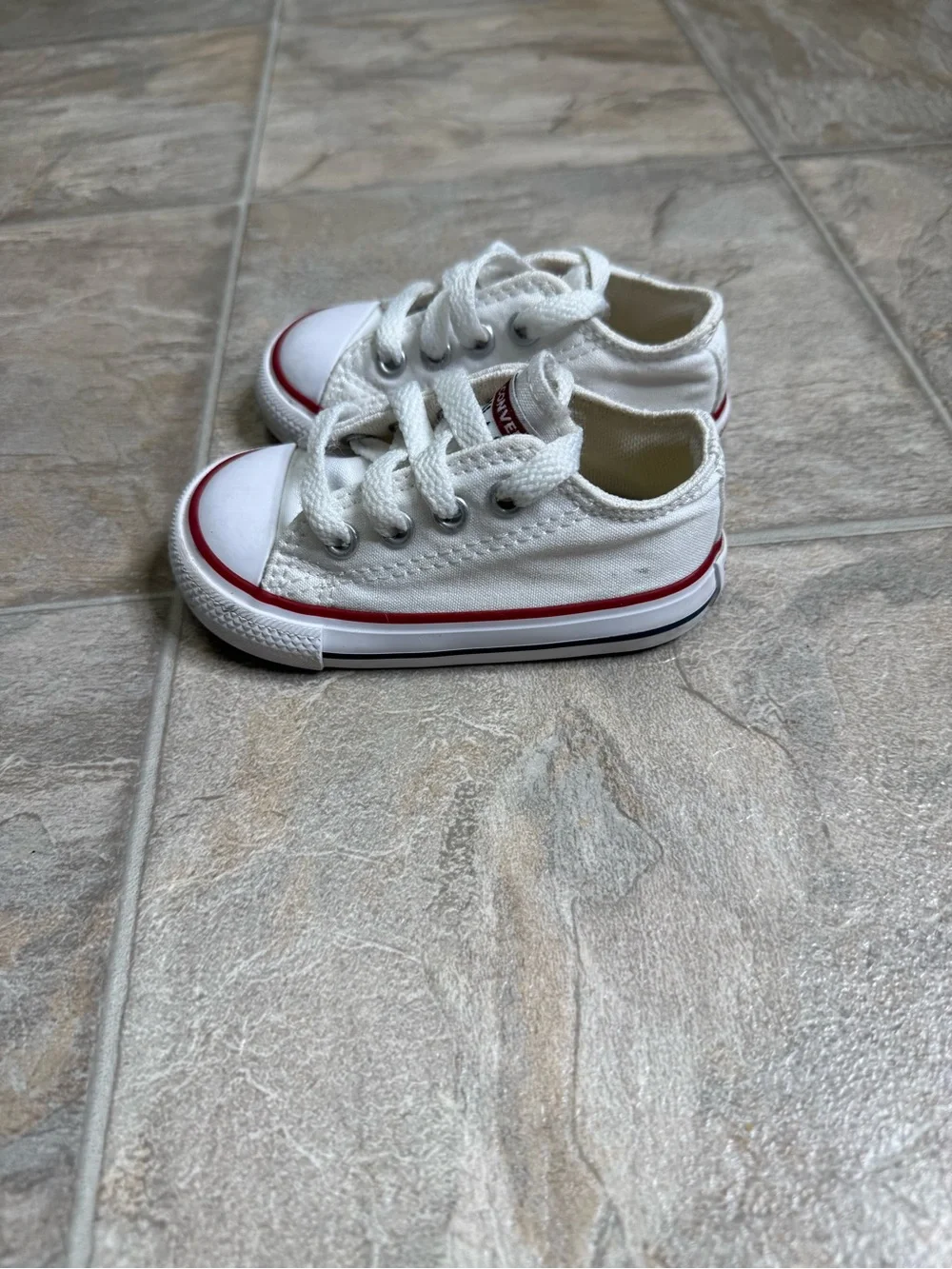 Converse All Star Chuck Taylor Low White TD Shoe Size 4c White 7J256 Preowned